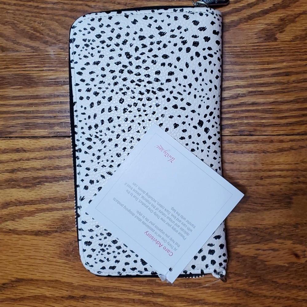 NWT Thirty-One All About the Benjamin's wallet